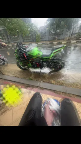 🌧️ #zx25rr #zx25r #fyp #fypシ゚ #fyppppppppppppppppppppppp 