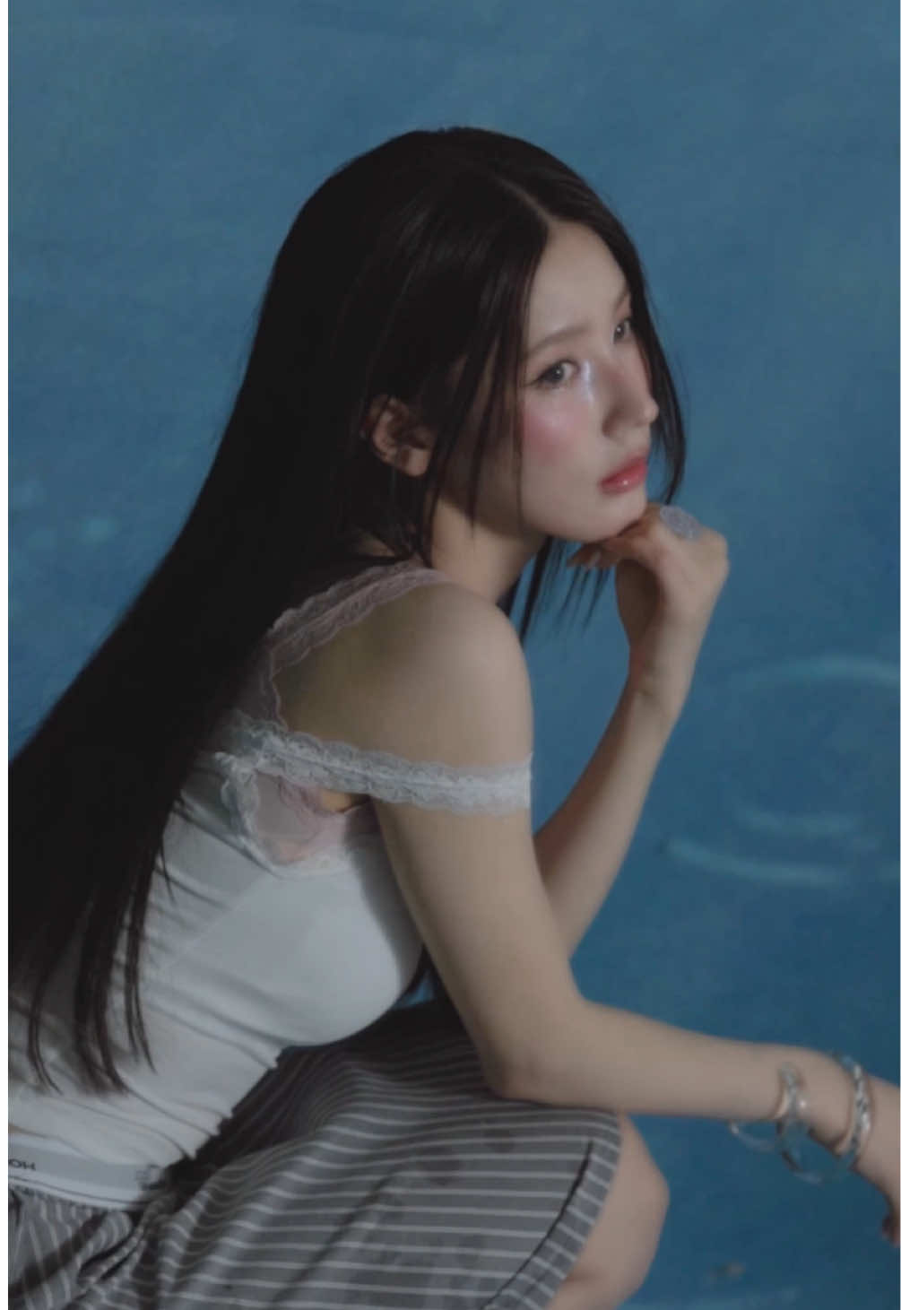 𝑳𝒐𝒗𝒆, 𝑶𝒏𝒍𝒚 100ML💧💙 #아이들 #idle #미연 #MIYEON #MY_Lover