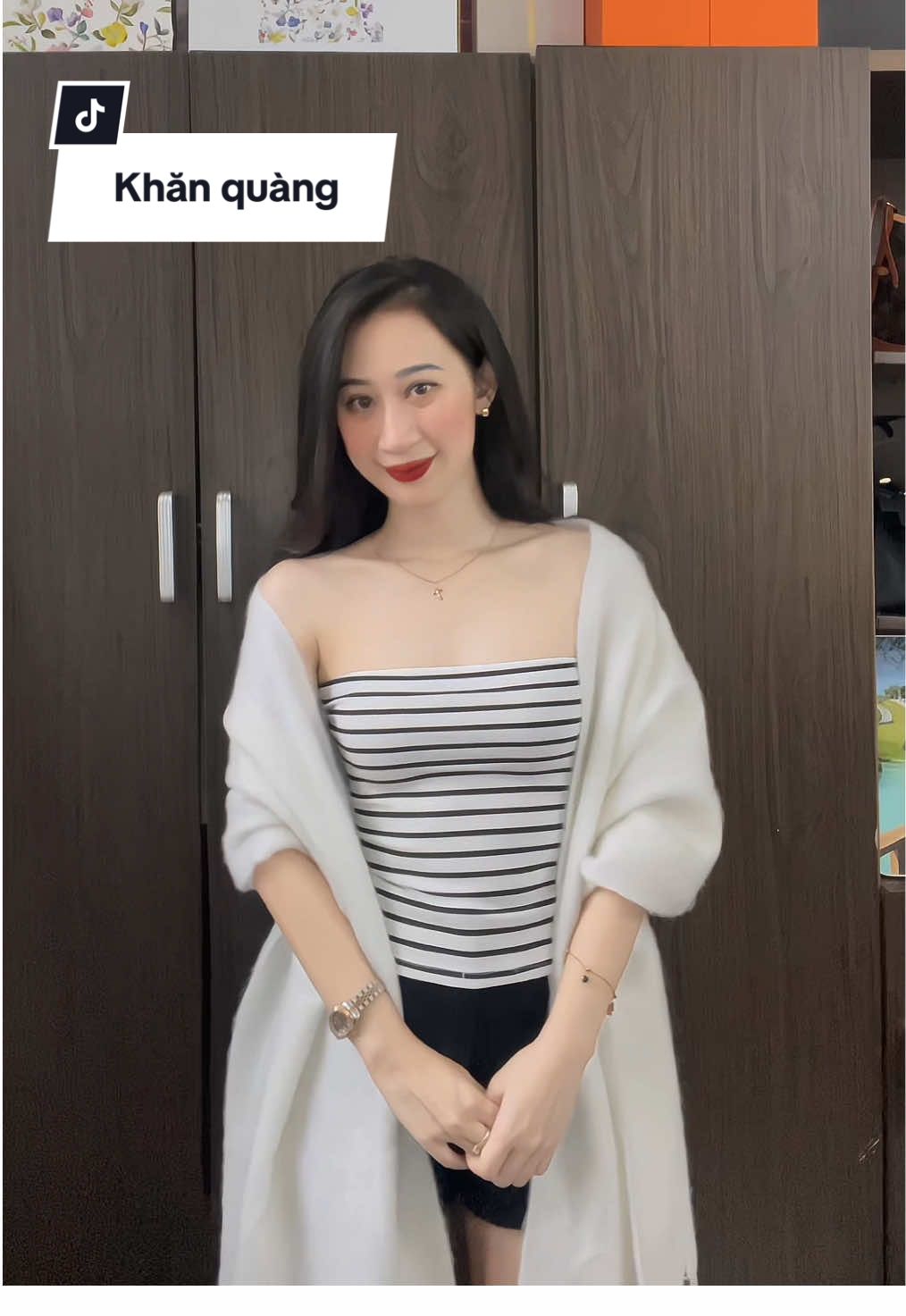 Khăn choàng hay quàng gì cũm đẹp nè 🥰 #fyp #tiktok #xuhuong #outfit #trending 