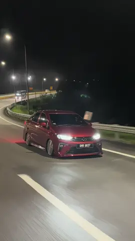 hik hik hik @𝘽𝙊𝙍𝙉𝙀𝙊 𝙎𝙏𝙔𝙇𝙀 #borneostyle⚡ #bezzagang🇯🇵 