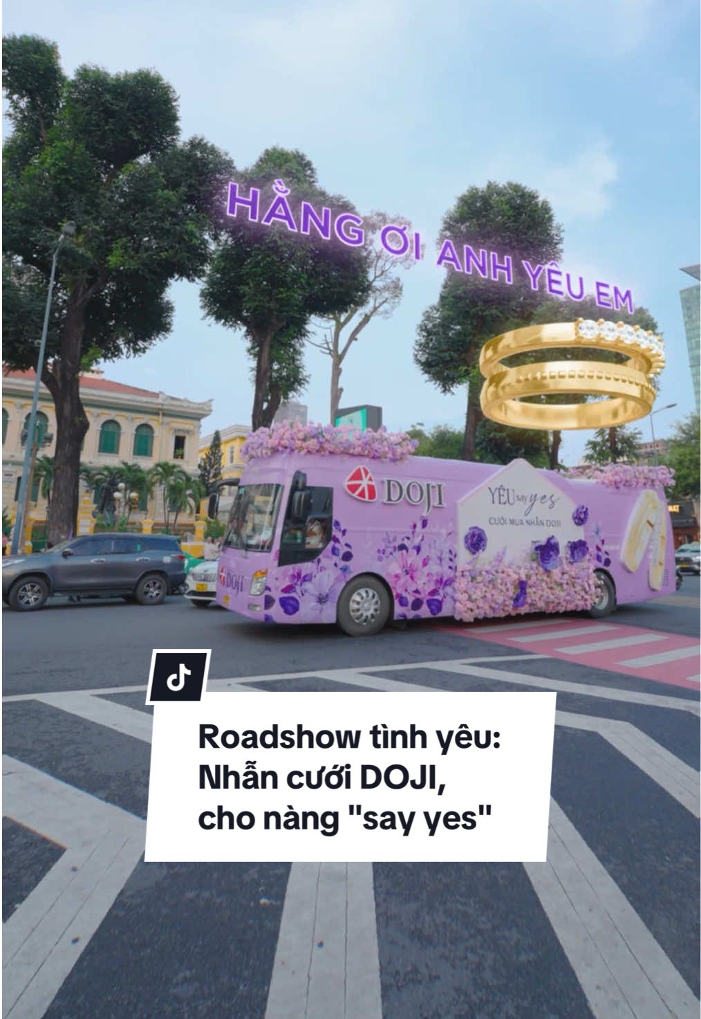 ROADSHOW TÌNH YÊU: NHẪN CƯỚI DOJI, CHO NÀNG SAY YES 💍 Đón mùa cưới, còn gì wow hơn khi DOJI mang đến XE BUS TÌNH YÊU có 1-0-2 chở hàng ngàn lời yêu thương và chở luôn muôn kiểu nhẫn cưới kim cương lấp lánh đến tận nhà của cặp đôi! 😍 Hãy để con tim lên tiếng và những yêu thương được thổ lộ trọn vẹn trong lời thề nguyện thiêng liêng cùng tín vật của hạnh phúc đôi lứa. Cả một 
