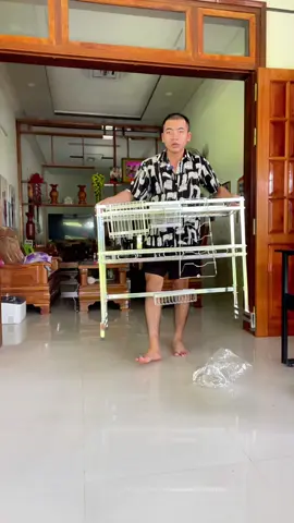 Kệ để chén bát trên bồn rửa