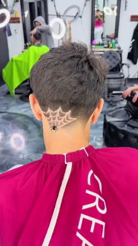 design tutorial 👀💈 #backtaperdesign #taperdesign #stylecraftpro #spiderwebdesign 