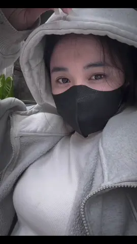 Cách tốt nhất để bảo vệ bản thân chính là: không hy vọng, không kỳ vọng, không tham vọng cũng không trông chờ, thì chắc chắn sẽ không thất vọng.#CapCut 