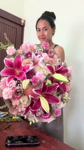 Full of lilieesssss 🌸💞✨✨ - - - - - #florist #floristsoftiktok #floristbali #thumbelina 