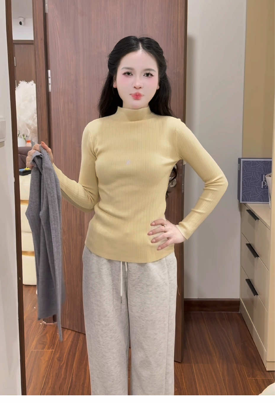 Áo len nhiều màu giá tốt 