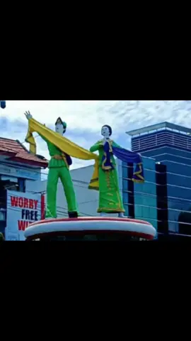 Drama Bundaran Saronde pe panas matahari ☀☀☀☀ #bundaransaronde #gorontalo #panas #bundaran #fyp 