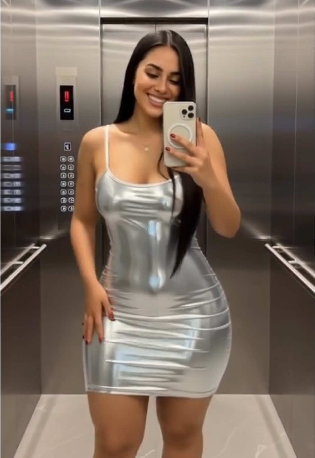 Her fit on fleek  . #Sundress #trend #hersundressonfleek #SundressSeason #Sundresses