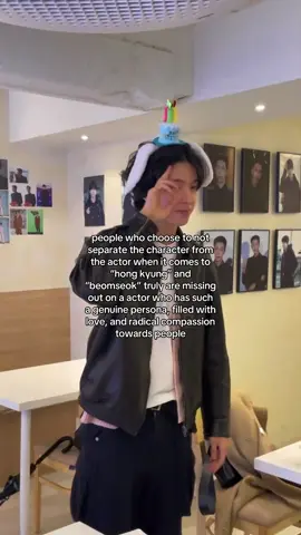 if you are just getting to know him, please give him the support he deserves!!! 💪 #홍경 #ホンギョン #hongkyung #beomseok #weakhero 