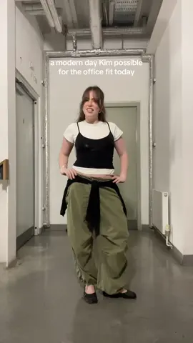 Kim is a style icon #OOTD #officeoutfit #fashion #fashiongirlies 