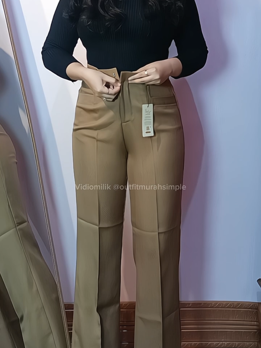 Bener2 cakeppppp bgt celana nya,bahannya🥺🤎padahal harga ga sampe seratus ribuannnnnn #celanahaighwaist #cutbraypants #celanawanita  #kyliecutbray 