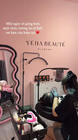 Mỗi ngày cố gắng hơn một chút, tương lai sẽ biết ơn bạn của hiện tại💪🏻 #phunxambienhoa #yenabeaute #ilovetiktok #xuhuong #phunxamthammy 