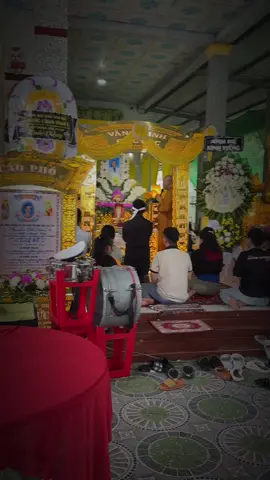 Dù chị không còn ở đây, nhưng những gì chị để lại là tình thương, là ký ức đẹp, là sự ngưỡng mộ về một người con gái vừa tài năng vừa nhân hậu chị sẽ mãi ở trong tim em và tất cả mọi người 🥹 người chị của em @Kim Chi (Bột) Nam Mô Tây Phương Cực Lạc Thế Giới Đại Từ Đại Bi🪷