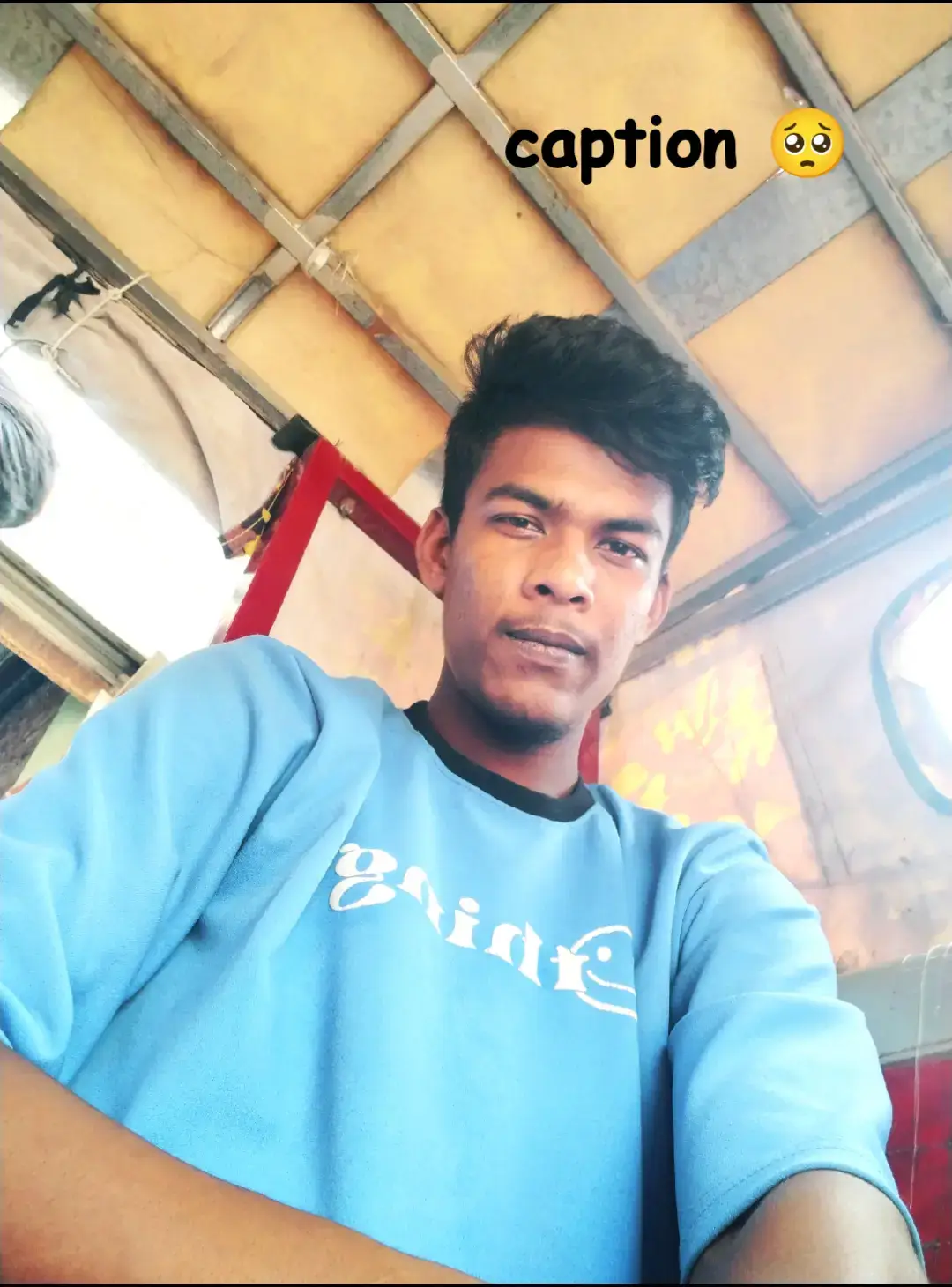 আমি সারাজীবন ভেবেছি, চুপ থাকলেই সব ঠিক হয়ে যাবে, কিন্তু না... চুপ থাকা কষ্টকে মেরে ফেলে না, বরং কষ্টকে আরও শক্তিশালী করে তোলে ! আমার ভিতরে অনেক কথা জমে আছে, যেগুলো কাউকে বলতে পারি না, আমি সবসময় শুনেছি, সহ্য করেছি, কিন্তু আজ মনে হচ্ছে, আমি আর পারছি না ! কখনো কি কারো মনে হয়েছে, যে আমি সত্যিই ক্লান্ত? যে আমার হাসির আড়ালে লুকানো কান্না আমাকে ধীরে ধীরে শেষ করে দিচ্ছে? আমি সবার জন্য সবকিছু করেছি, কিন্তু আমাকে কেউ জিজ্ঞেসও করেনি- 