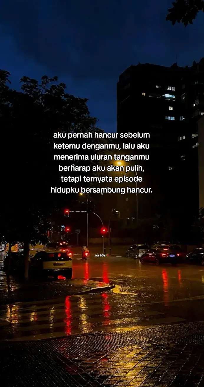 . . . .  bahan-bahan: 250 gr daging ayam cincang (bisa dicampur udang untuk versi lebih premium) 100 gr es batu (dihaluskan atau serut) 2 siung bawang putih (haluskan) 1 sdm minyak wijen 1 sdm kecap asin 1 sdm saus tiram 1 sdt garam 1½ sdt merica bubuk 1½ sdt kaldu jamur/penyedap 2 sdm tepung tapioka 1 sdm putih telur Pelengkap: Kulit pangsit (bisa dibeli di pasar/supermarket) Wortel parut untuk topping (opsional . . . .  🔥Cara Membuat Dimsum: 1. Campurkan semua bahan isian dalam wadah, aduk hingga rata dan kalis. 2. Ambil selembar kulit pangsit, isi dengan 1 sdt adonan, bentuk sesuai selera (bisa ditekuk seperti bunga). 3. Tambahkan parutan wortel di atasnya (opsional). 4. Kukus selama 15-20 menit hingga matang (alas kukusan bisa diberi baking paper atau daun pisang agar tidak lengket). Bahan Saus Mentai: 3 sdm mayones (gunakan Kewpie lebih enak) 1 sdm saus sambal 1 sdt saus tomat (opsional) 1 sdt kecap asin 1 sdm susu kental manis (opsional, untuk rasa creamy) 1 sdt bubuk cabe (opsional, sesuai selera pedas) 1 sdm tobiko atau nori cincang (jika ada, untuk topping) Cara Membuat Saus Mentai: 1. Campurkan semua bahan saus dalam mangkuk, aduk rata. 2. Tuang di atas dimsum yang sudah matang. 3. Bakar sebentar dengan torch atau oven (opsional) agar saus mentai agak gosong keemasan dan lebih wangi. Penyajian: Sajikan dimsum mentai panas-panas dengan saus mentai di atasnya. Bisa juga ditambah taburan nori atau wijen sangrai untuk sensasi lebih nikmat. #galaubrutal #foryoupage #fyp 