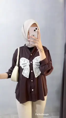 Baju nya gemes cantik😍🤎🫶🏻 #atasanwanita #blousewanita #outfitideas #outfitinspo 