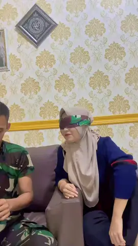 tes indra penciuman istri#pasutri #lucu_ngakak #tniindonesia🇮🇩 #fypシ゚viral🖤tiktok #fyppppppppppppppppppppppp 