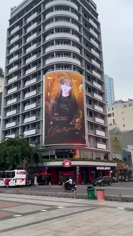 Chiều 22/10. Mọi người tối tranh thủ đến checkin nha. Tối Led đẹp lắm luôn áh. Tui ở xa mà ngắm qua điện thoại cũng thấy mãn nguyện lắm lun. Chờ vid buổi tối của b iu @N  🥹 #undercoverchaebolhighschool #hanjeongwoon 
