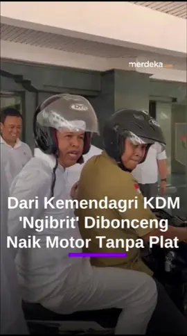 Gubernur Jawa Barat Dedi Mulyadi datangi kantor Kementerian Dalam Negeri, Rabu (22/10). Kunjungannya kali ini, untuk membahas masalah dugaan anggaran sebesar Rp4,1 triliun milik Pemprov Jawa Barat, yang diduga mengendap di bank.Masalah tersebut muncul dari pernyataan Menteri Keuangan Purbaya Yudhi Sadewa, yang mengatakan ada anggaran Pemprov Jawa Barat sebesar Rp4,1 triliun di bank. Menkeu Purbaya bahkan meminta Demul mengecek di Bank sentral, untuk melihat kebenarannya. Usai pertemuan di kantor Kemendagri, Dedi Mulyadi nampak memakai helm bersiap menuju satu lokasi menggunakan motor. Uniknya, motor tersebut tidak memakai plat nomor. Sehingga Demul mengaku takut ditilang. #Merdekadotcom #GubernurJawaBarat #DediMulyadi #Ngibrit #NaikMotor 