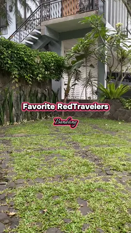 Kapan lagi dapat spot foto sambil nginep 100ribuan Segera cobain spot RedDoorz di Bandung, download aplikasinya dan dapatkan potongan spesial #redtravelers #bukasemuapintu #reddoorz #reddoorzindonesia 