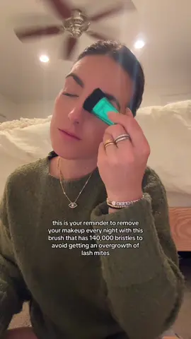 sleep in your eye makeup? you need to hear this!! #lashmites #eyecaretips #eyecare #lashes #mascararemoval 