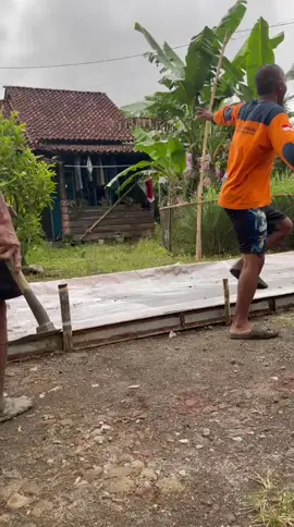 Laka truck Molen di Barat SMA 11 Purworejo 😭