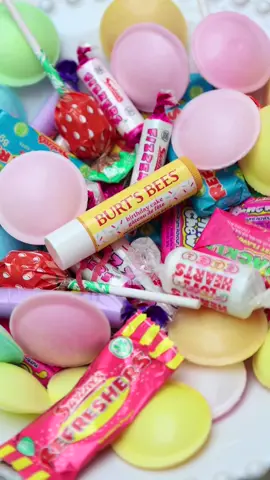 Every day's your birthday with this sweet @Burt’s Bees UK Birthday Cake Lip Balm flavour ✨🧁