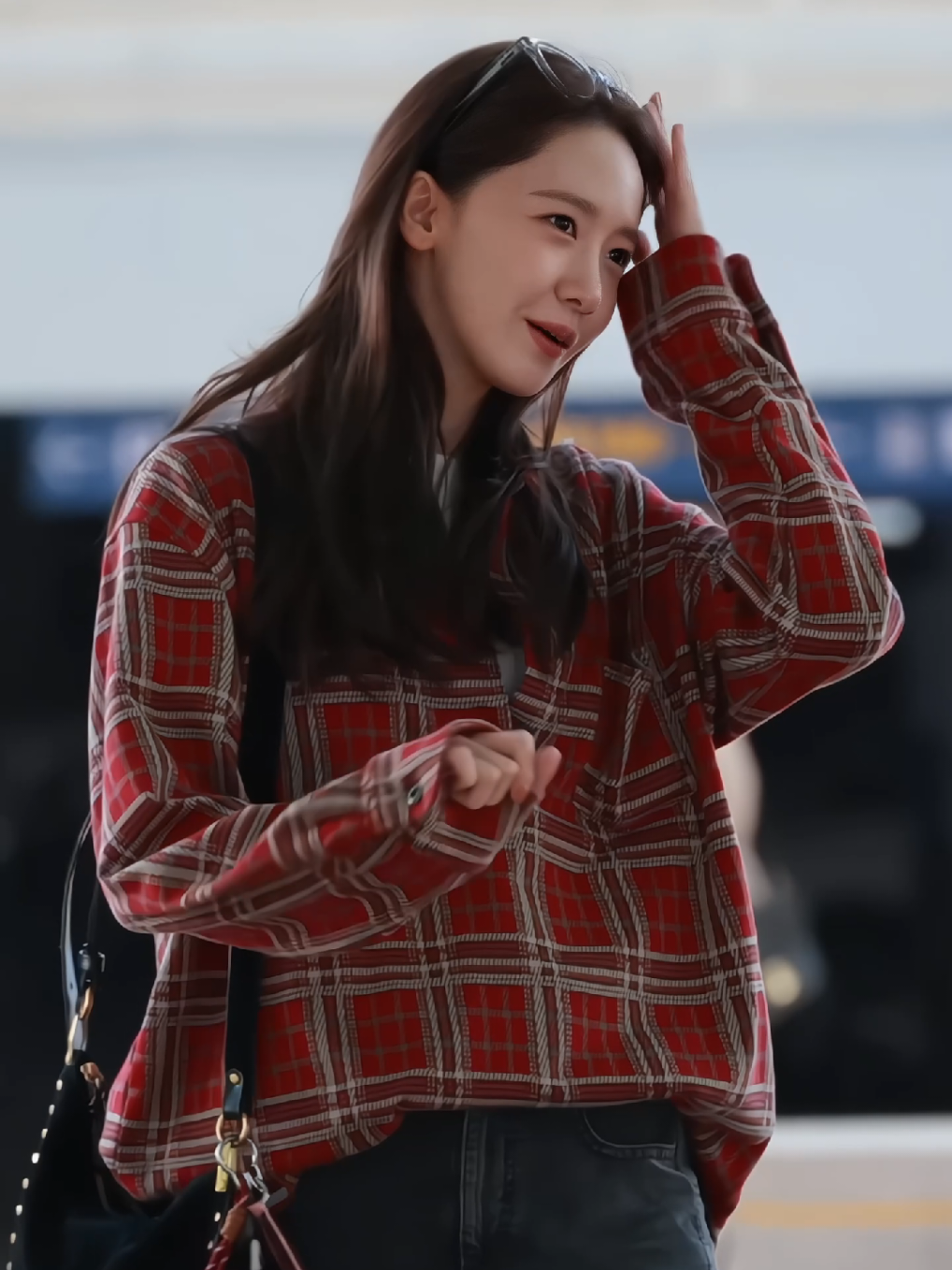 Bon Appetit Team on the way to Vietnam for their reward vacation. Enjoy the trip Bon Appetit Fam!🌴🏖  #bonappetityourmajesty #yoona #leechaemin #kdrama #fyp 