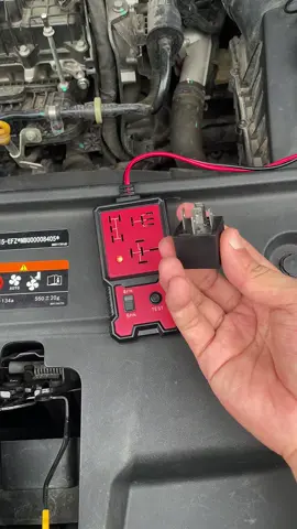 Don't waste money on a mechanic for this! Is your car's A/C not cooling? Check this first!#Car #Tools #Tips #DIY #brokenrelay 