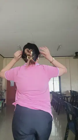 With the trend. 💅🧚 #shiny #dance #teachersoftiktok #fyp 