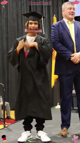 The standout figure at the graduation ceremony.#funnyvideos#fyp#foryou#usa#foryoupage