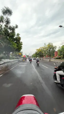 alun”mojokerto after rain🌧️.          #mojokerto #alunalunmojokerto #fyp #mojokerto24jam 