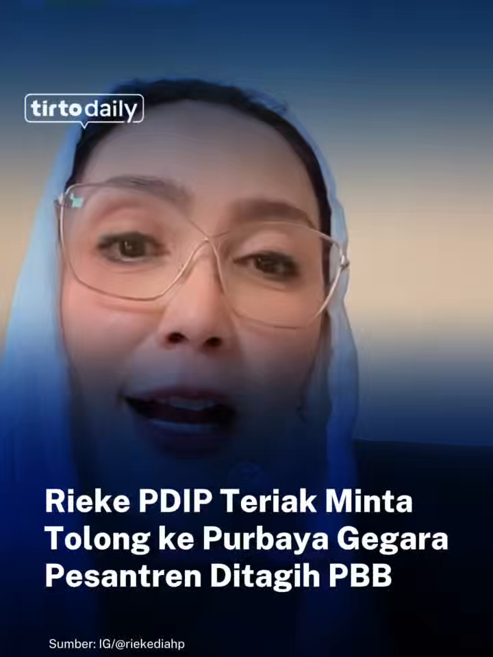 Anggota Komisi VI DPR RI dari Fraksi PDI Perjuangan, Rieke Diah Pitaloka, melapor kepada Menteri Keuangan, Purbaya Yudhi Sadewa, terkait penagihan Pajak Bumi dan Bangunan (PBB) terhadap Pesantren Al-Fath Jalen yang terletak di Bekasi. Rieke menyoroti tindakan penagihan oleh petugas pajak. Ia menyebut, secara hukum pesantren termasuk dalam lembaga pendidikan dan keagamaan yang bersifat non-profit, sehingga tidak seharusnya dikenai tagihan pajak. “Tiba-tiba ada orang datang dari Badan Pendapatan Daerah nagih pajak. Kang Purbaya, tolong Kang Purbaya,” ujar Rieke melalui akun Instagram pribadinya, Senin (20/10). Rieke sebut ponpes milik Kyai Yasin itu berdiri di atas tanah wakaf dan tidak mencari keuntungan. Ia juga menyebut ponpes tersebut belum pernah menerima bantuan pemerintah, bahkan masih menghadapi kendala administrasi, mulai dari sertifikat tanah wakaf hingga akses beasiswa PIP. Saat ini, dirinya bersama dengan DPRD Kabupaten Bekasi akan mengawal penuh Pesantren Al-Fath Jalen untuk memperoleh penyelesaian atas hak-haknya terkait masalah tersebut. Penulis/Editor: Indyra Yasmin #TirtoDaily #TDSC