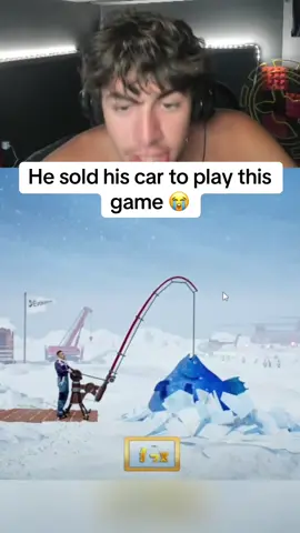 He sold his car to play this game  #fyp #streamer #streaming 