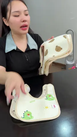 Combo 5 yếm vuông chống thấm cho bé siêu xịn đây các mom ơi #zeedio #thaotep 