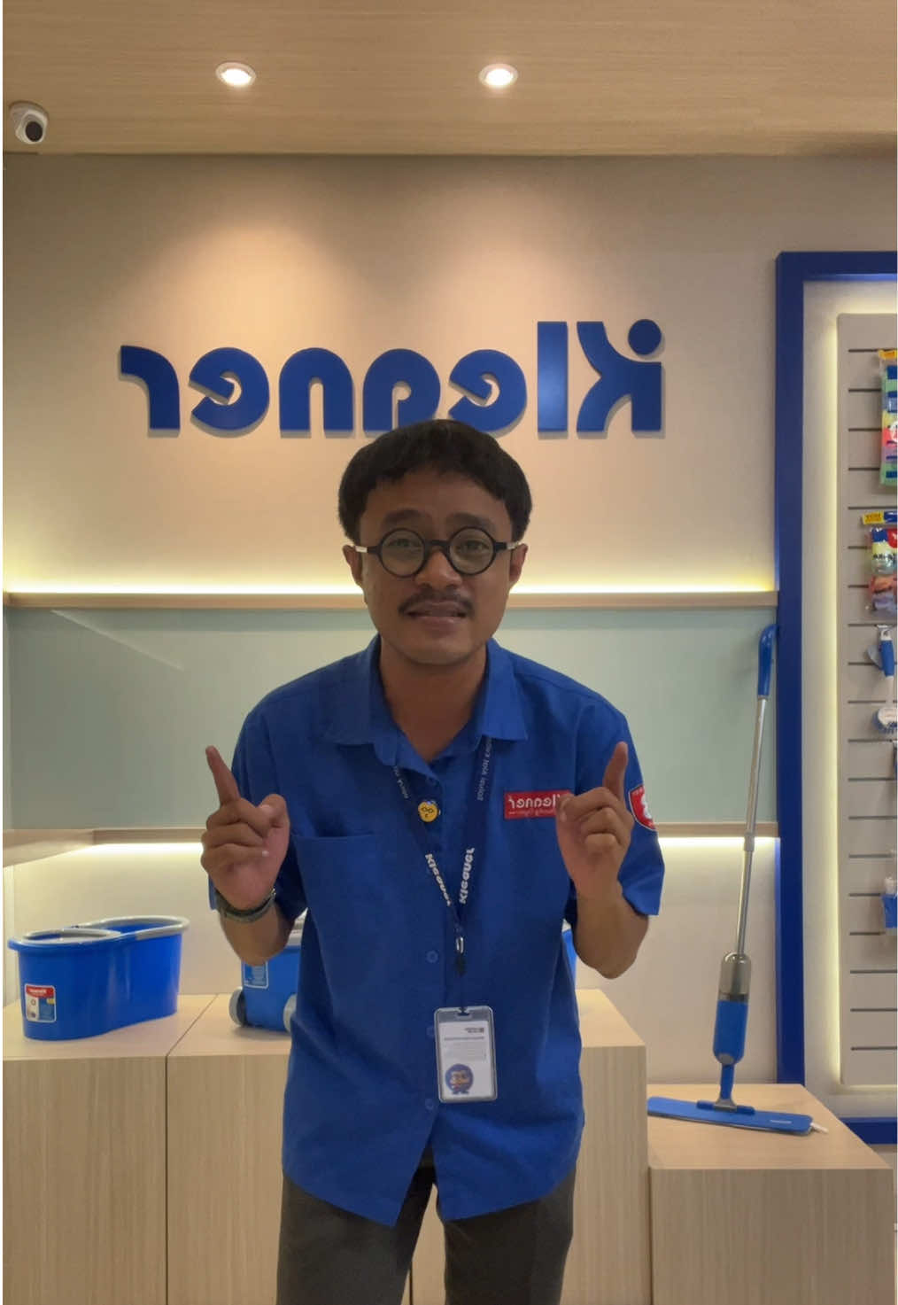 #stitch with @minggyuell mau loker? Emuach dulu dong 😘 Mau loker daerah mana sayang? Loker Surabaya, Jakarta, Bali, semua ada 🫦 #bagiloker #infoloker #lokerterbaru #lowongankerja 