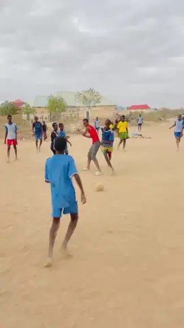 #army #cabdi caluuq  skilis 😂💀#fyp #foryou #football @muscabarujo4 @FC ARMY FOOTBALL CLUB ⚽️🇸🇴🏆 