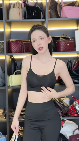 Chiếc braaa cần có trong tủ ạaaa 😍 mặc mê lắm, tại nó nhẹ mà nó ko lộ viền á mí ty 