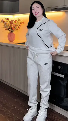 SET ĐÔ BỘ NAM thể thao chất liệu NỈ COTTON mềm dày dặn họa tiết đường line đơn giản đẹp mắt với dòng chữ WAISHAR ấn tượng#setdonam #dobonam #bothethaonam #thoitrangnam #xuhuong 