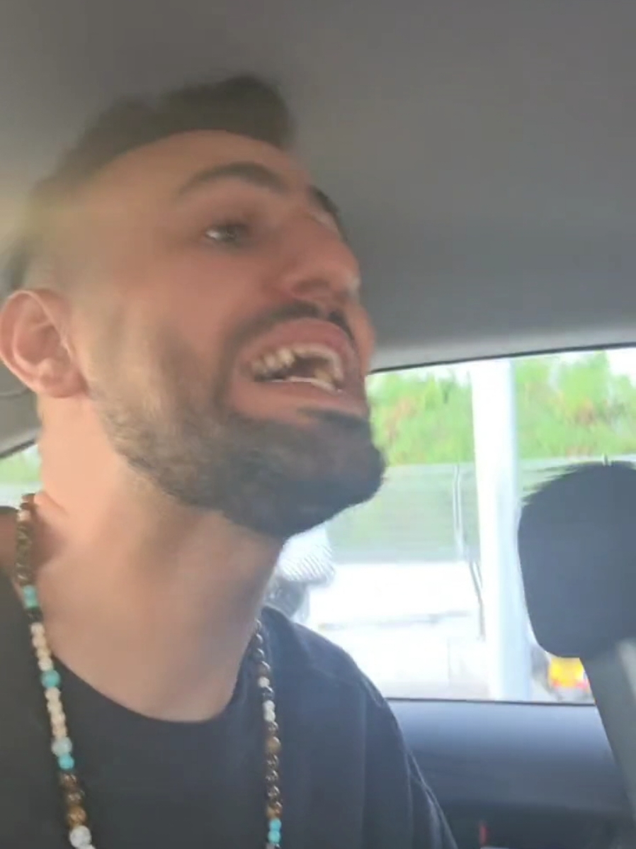 אני מוזמן תרדי מהמונית @بقلاوة القاسم @Liat_berkovich_kraviz #yakirbarzohar #יקירברזוהר 