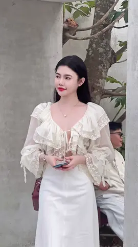 Người là hoa,ta là giấy…thanh xuân tựa làn mây