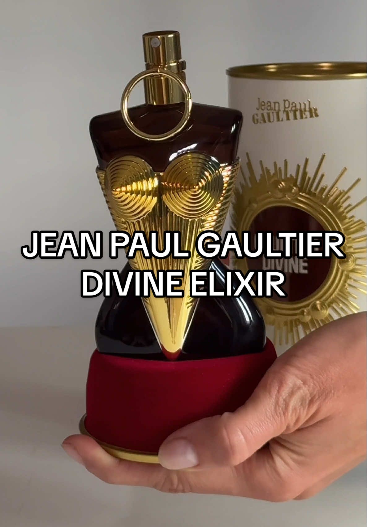 @JeanPaulGaultier introduces Gaultier Divine Elixir, a fragrance that redefines femininity with unapologetic force. More intense and precious than before, this perfume asserts itself with a daring presence. It speaks to women who refuse to follow convention, choosing instead to invent their own rules. Visit our site BEAUTYSCENE.NET #JeanPaulGaultier #jpgperfume #DSCENE