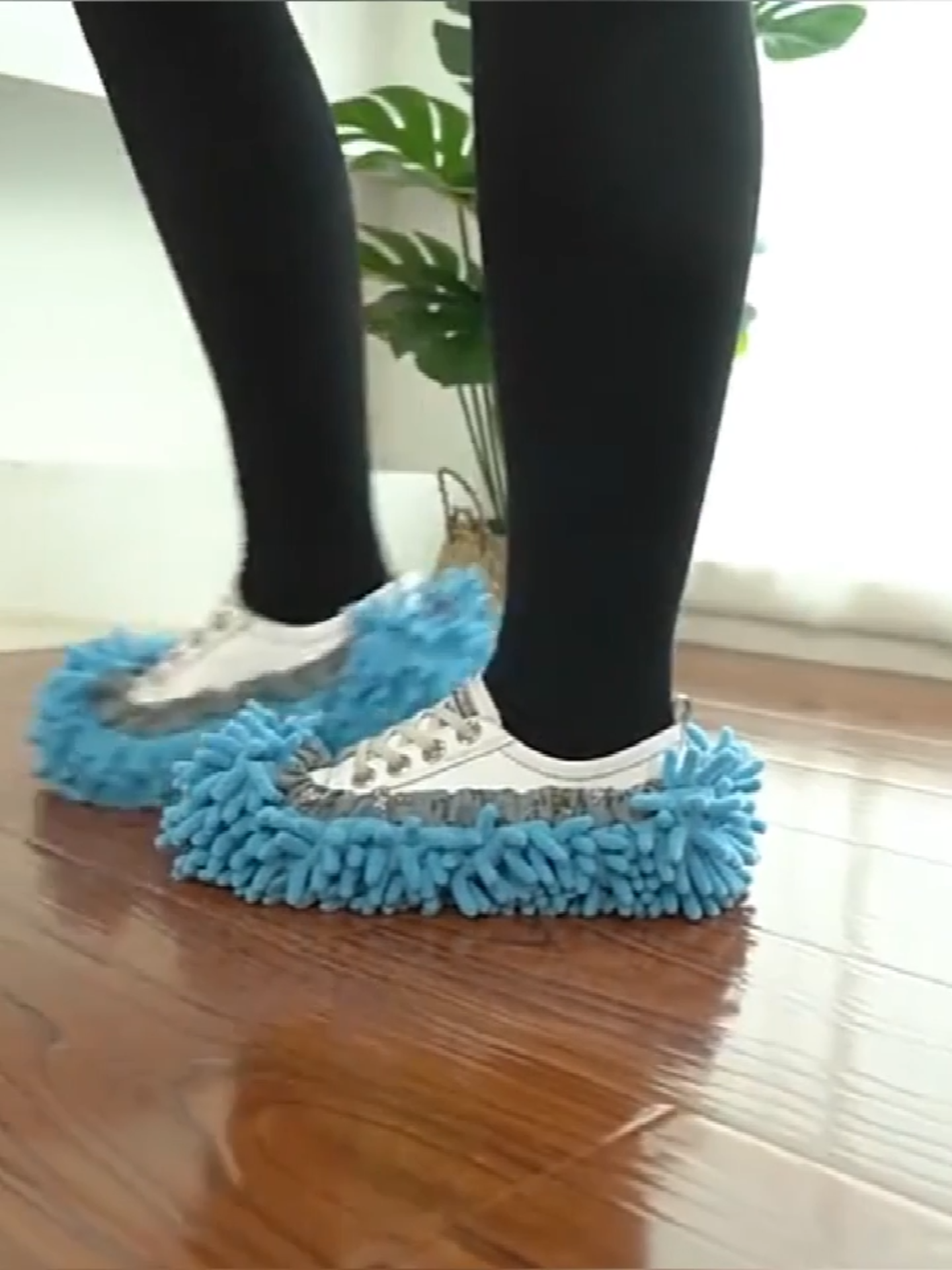 Microfiber Chenille Shoes Cover For Home#homeslippers #chenilleslippers #floorslipper #doorslippers #houseslipper #chenilleglove #chenillemagic