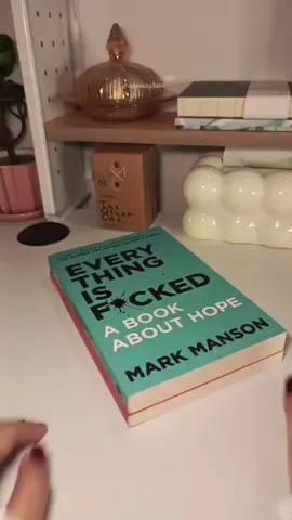 #fyp #BookTok #booktokph #selfhelpbooks #markmanson 