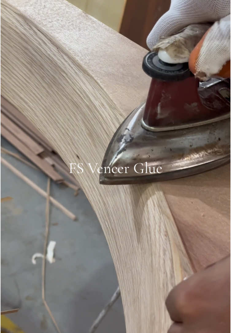 The fine veneer pasting process must use FS Veneer Glue, which will not crack for over 10 years.❤️#富深木工胶 #veneerglue #adhesive #veneer #furniturefactory #DIYRocket 