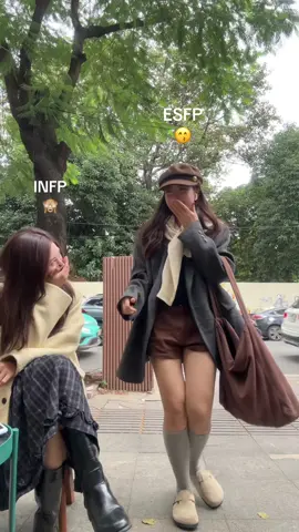 Hướng nội hướng ngoại gặp nhau kiểu... #fyp #xh #fitcheckgirl #taylorswift 