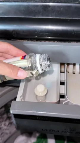 Giặt đồ 3 ngay còn thơm thiệt nha #tinhdaugiatsay #tinhdauthomquanao 