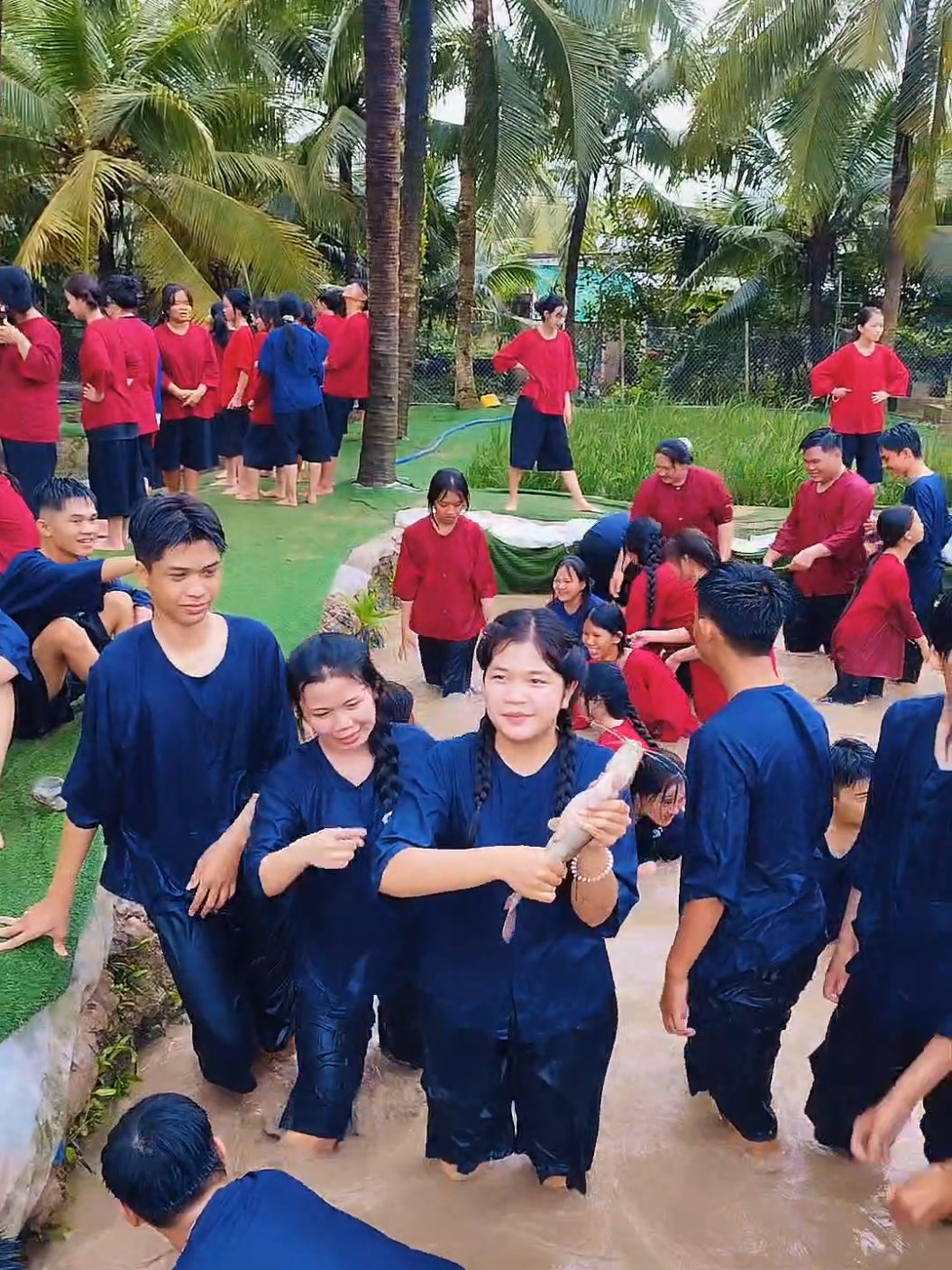 Thứ 4 bùng nổ cảm xúc tại Làng du lịch Sen Hồng Bến Tre cùng các bạn học sinh 😊😊😊 #hocsinh #trainghiem #mientay #langdulichsenhongbentre #viral 