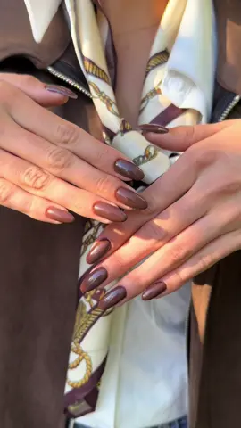 Aujourd’hui je vous emmène faire mes ongles 💅🏻 chez @𝐎𝐂𝐄𝐀𝐍𝐀 𝐍𝐀𝐈𝐋𝐒  📍La chapelle saint mesmin  💸35€ la pose  je la recommande à 100 %, elle a vraiment le sens du détail, c’est vraiment très canon ! ✨