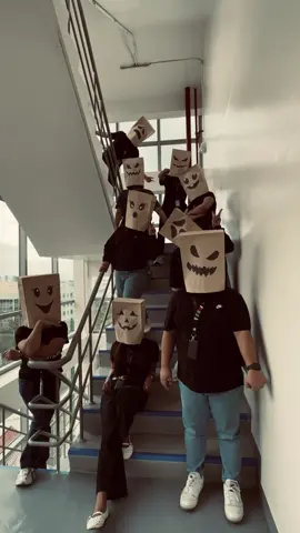 When your team’s creativity is scarier than the costumes 🎃😂 #halloween  #paperbag #fyp #team #officetiktok 